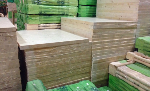 Качественная деревянная подоконная доска