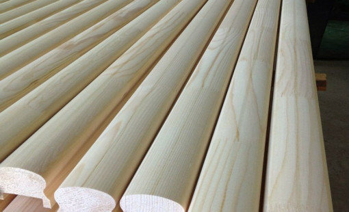 Перила для лестниц из твердых пород дерева